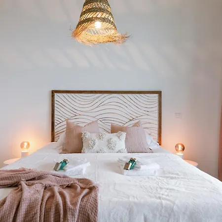 דירה Huswell - Your Perfect Coastal Escape With Swimming Pool