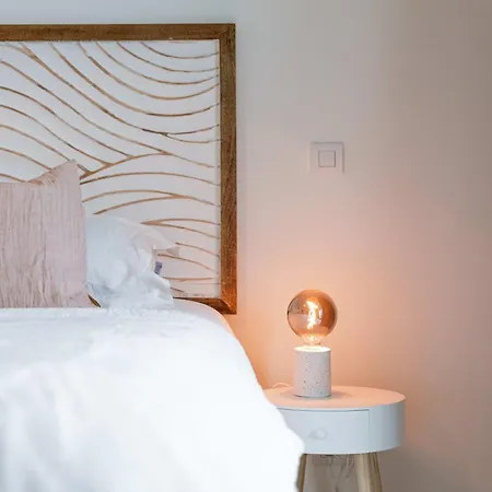 דירה Huswell - Your Perfect Coastal Escape With Swimming Pool